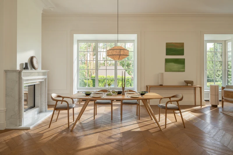 TAVI Table à manger