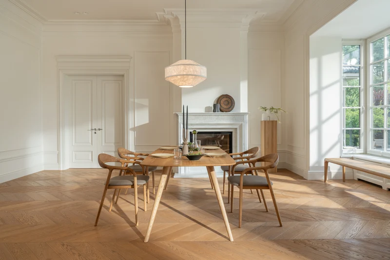 TAVI Table à manger
