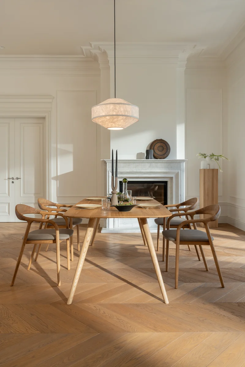 TAVI Table à manger