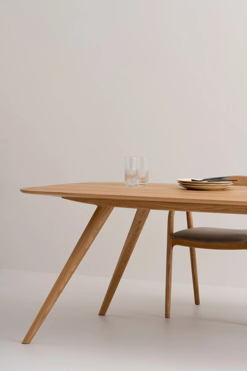 TAVI Table à manger