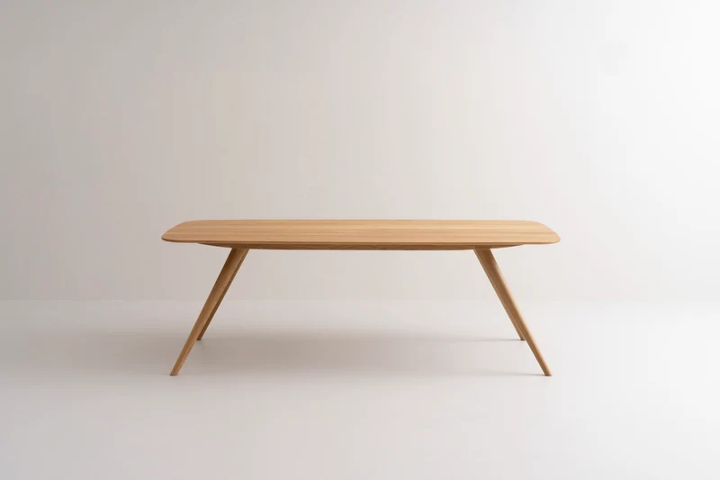 TAVI Table à manger