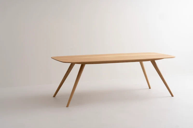 TAVI Table à manger
