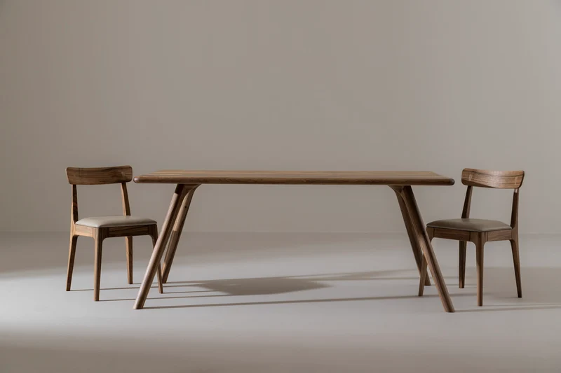 ARLEN Dining Table