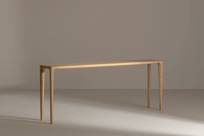 LÜNA Console Table