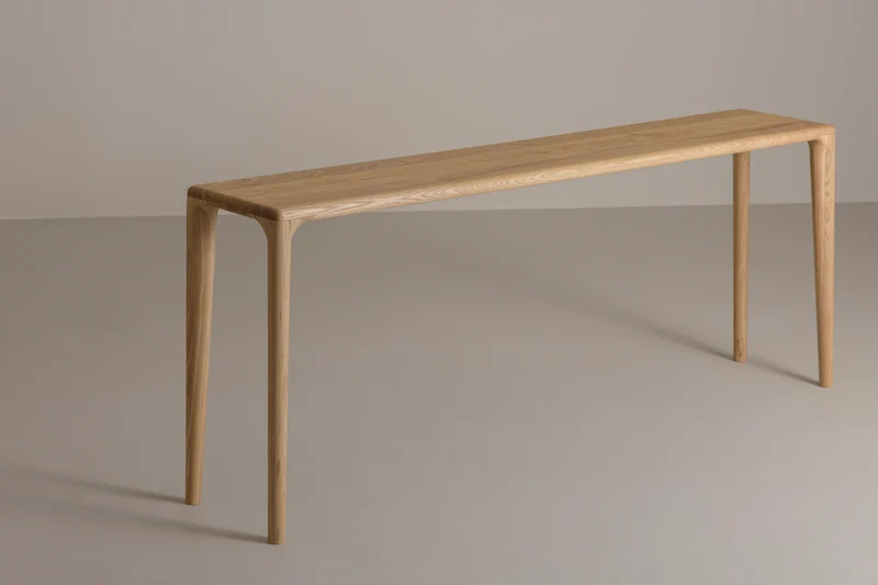 LÜNA Console Table