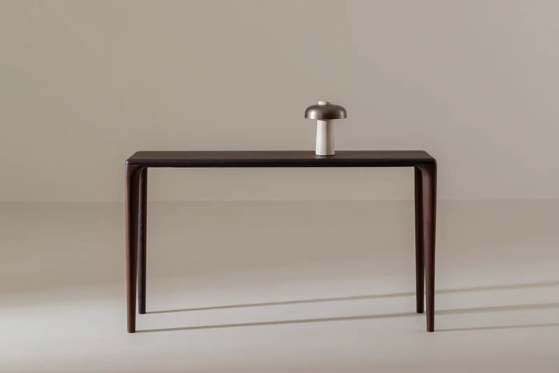 LÜNA Console Table
