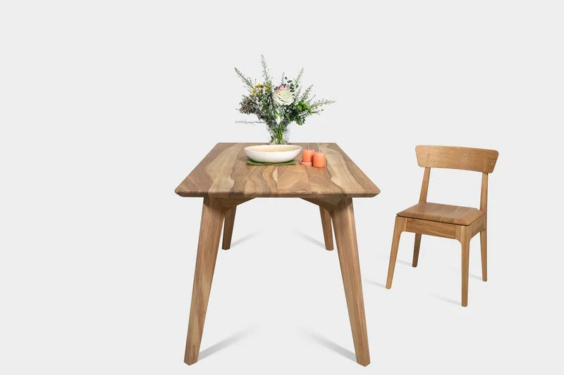 AMBER Walnut Extendable Dining Table