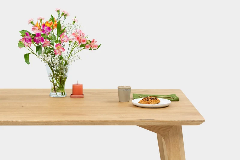 AMBER Oak Dining Table