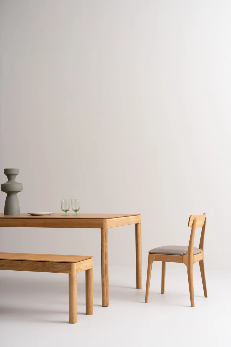 CAROLINA S Oak Dining Table