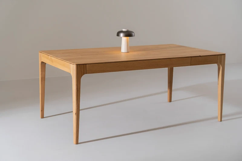 CAROLINA Oak Extendable Dining Table