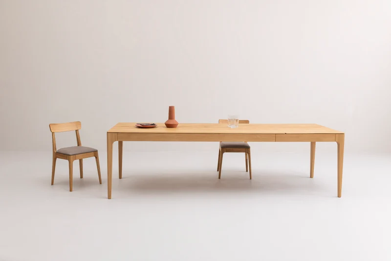 CAROLINA Oak Extendable Dining Table