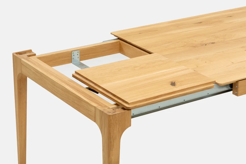 CAROLINA Oak Extendable Dining Table