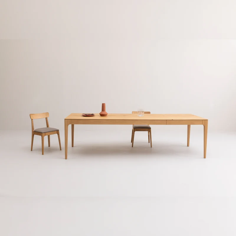 CAROLINA Oak Extendable Dining Table