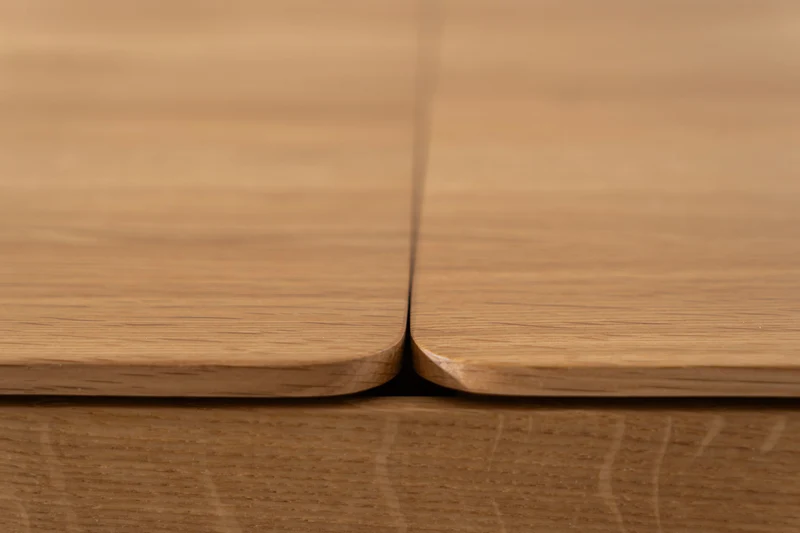 CAROLINA Oak Extendable Dining Table