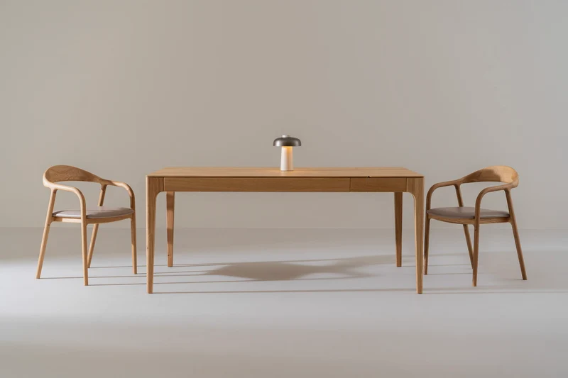 CAROLINA Oak Extendable Dining Table