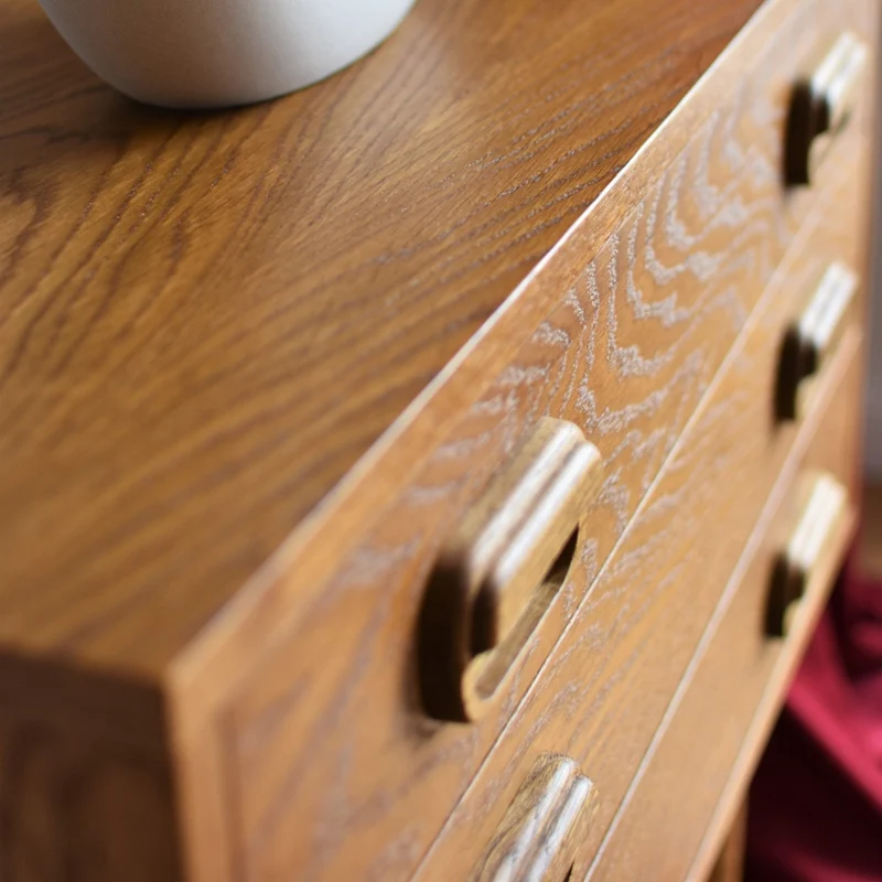 Commode avec tiroirs CERN