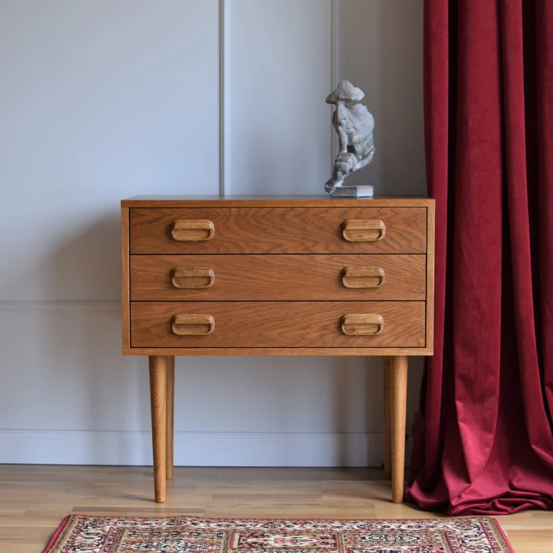 Commode avec tiroirs CERN