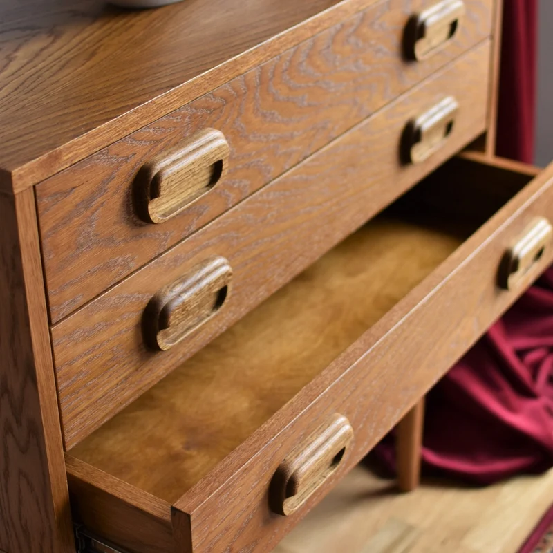 Commode avec tiroirs CERN