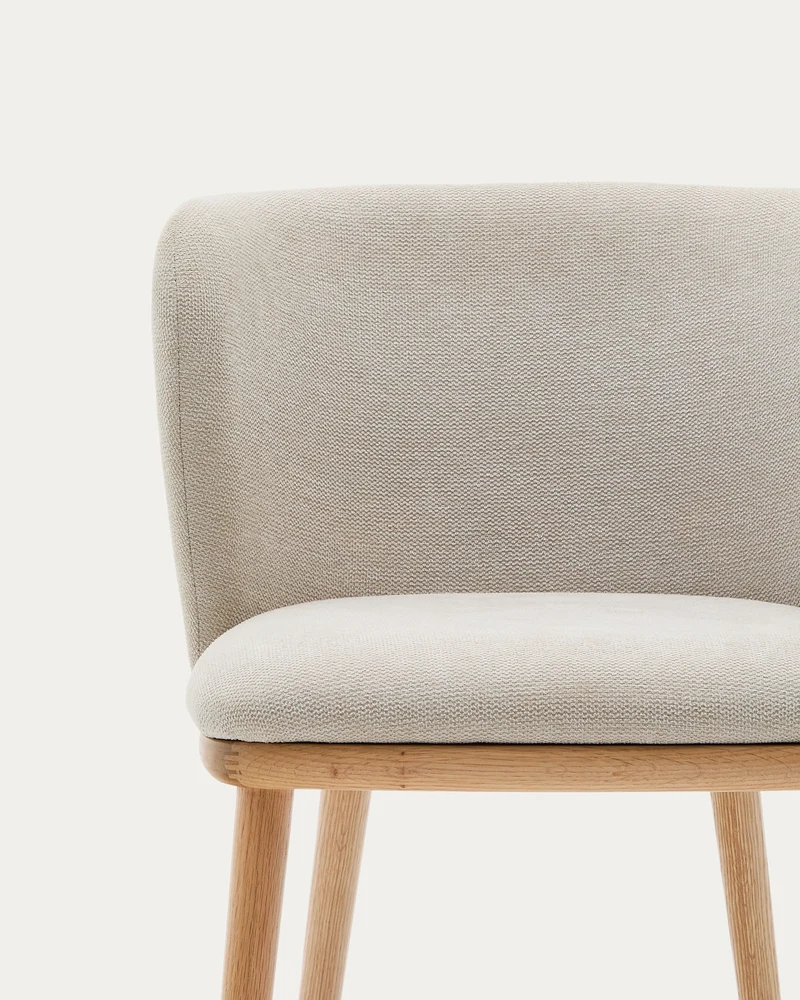 Ciselia chair beige chenille and natural legs