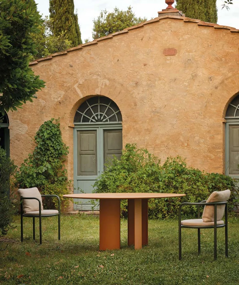 NACA - Table ronde d'extérieur