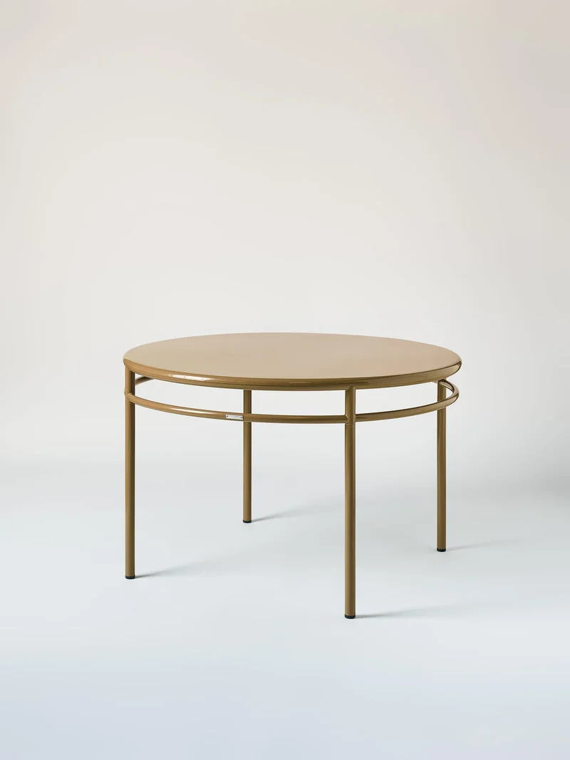 T37 - Table café