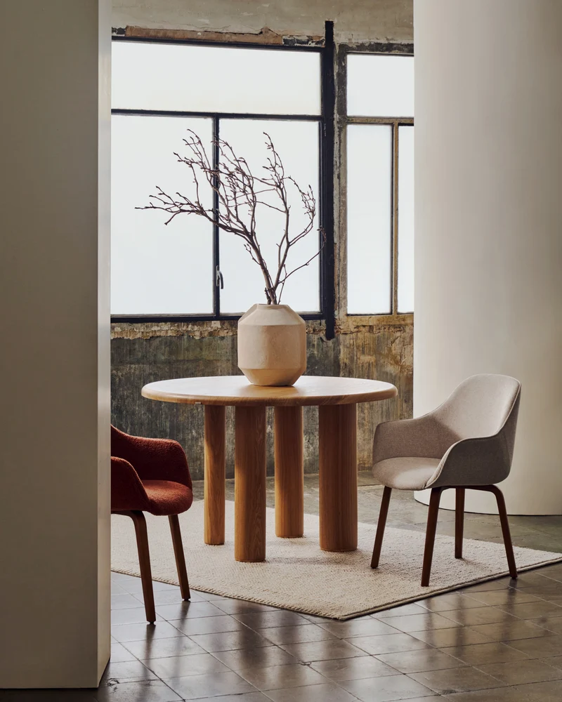 Aleli beige chenille chair with solid ash wood legs and natural finish