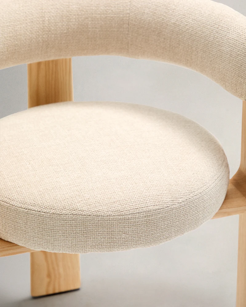 Granite 3-legged chair in beige chenille & ash