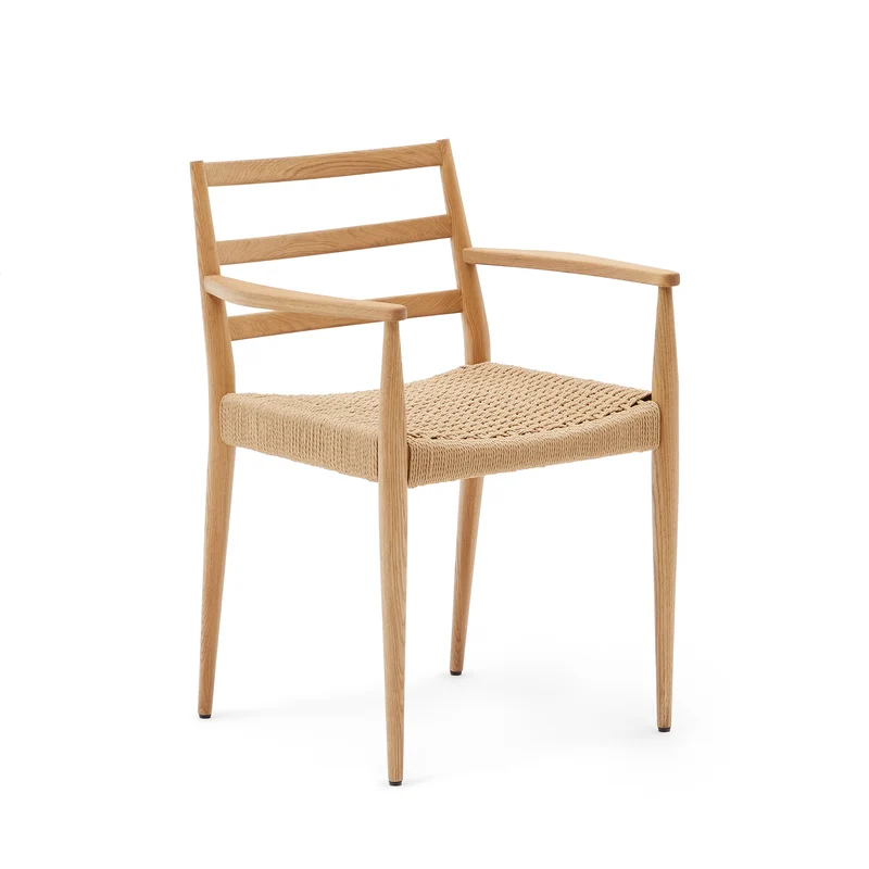 Analy chair with armrests in solid oak wood in a natural finish and rope cord seat
