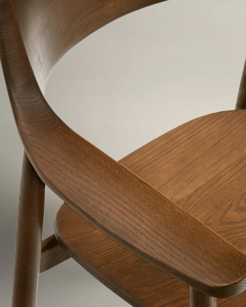 Fondes chair in solid oak wood with walnut finish FSC Mix Credit