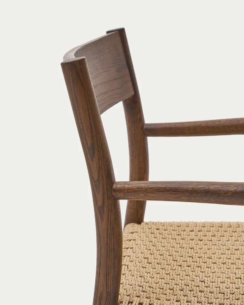 Yalia chair in solid oak with walnut finish and rope seat FSC 100%