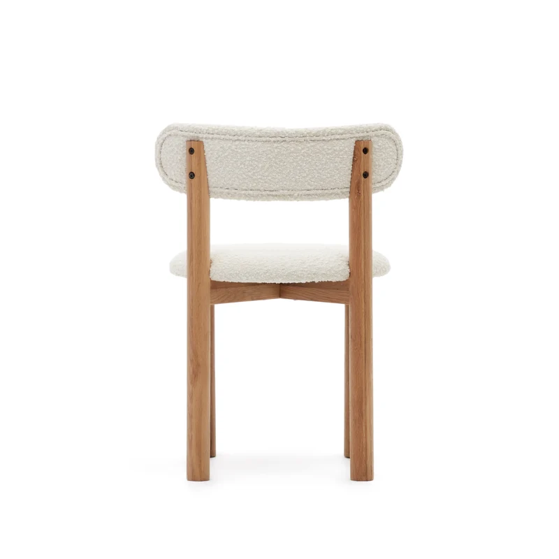 Nebai chair in white bouclé and solid oak wood structure with natural finish