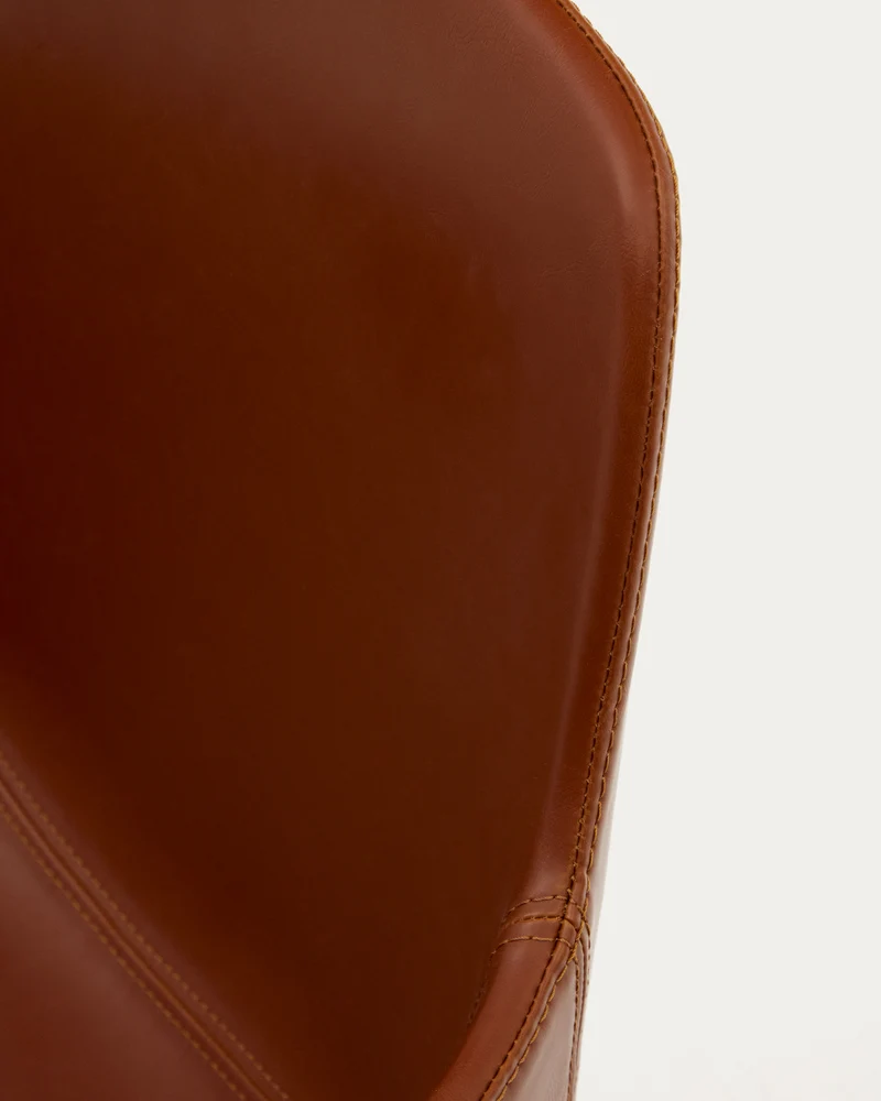 Tissiana self-centring swivel chair in synthetic brown leather and matte black aluminium