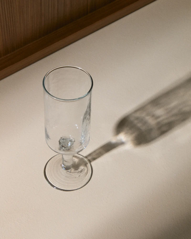 Obila wine glass made of transparent recycled glass