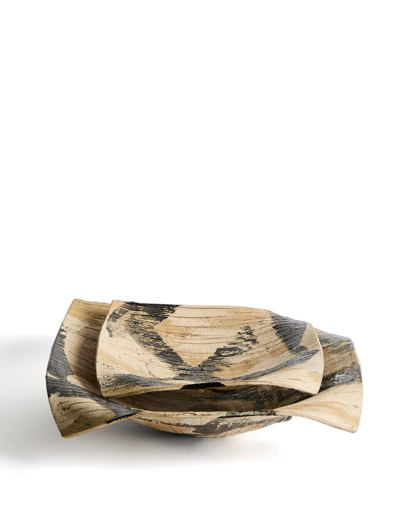 Dirva brown ceramic centrepiece 40 x 51cm
