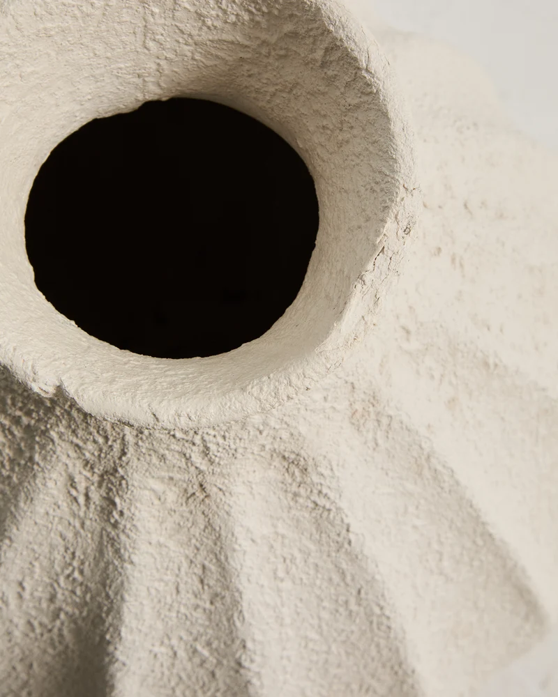 Arquena beige papier-mâché vase 46cm