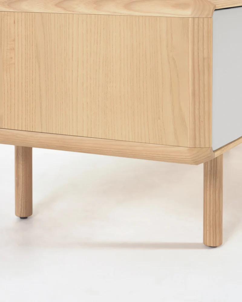 Anielle TV stand
