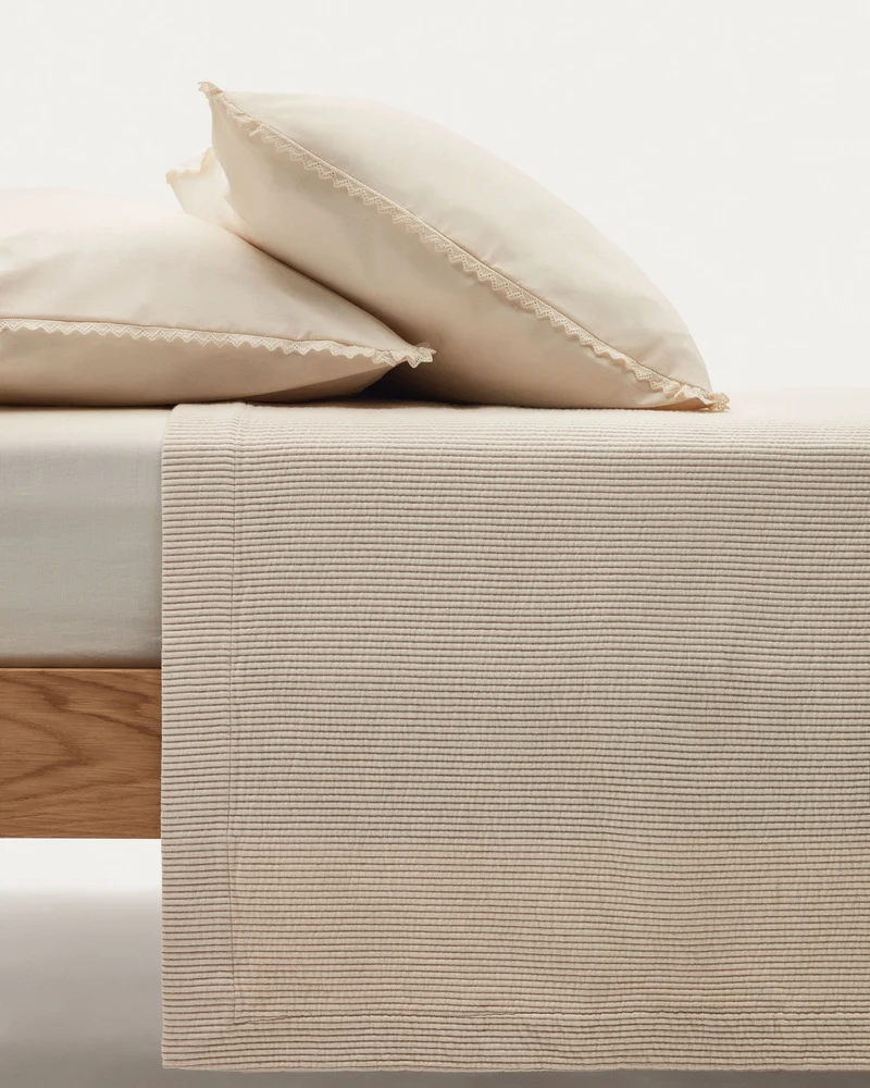 Bedar Beige Quilt 240 x 260 cm