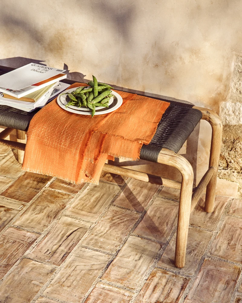 Sareli orange blanket