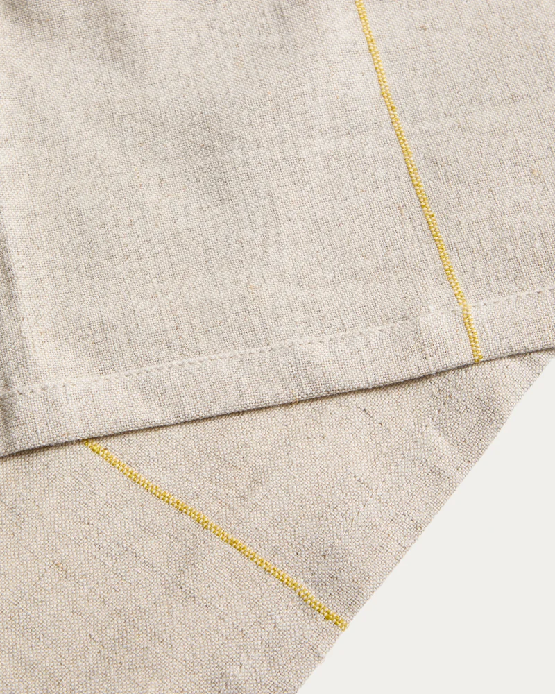 Ulaen Table Runner