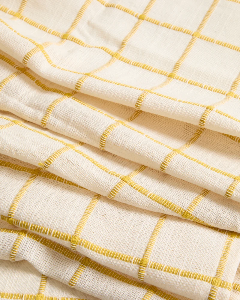 Adesta table runner Yellow