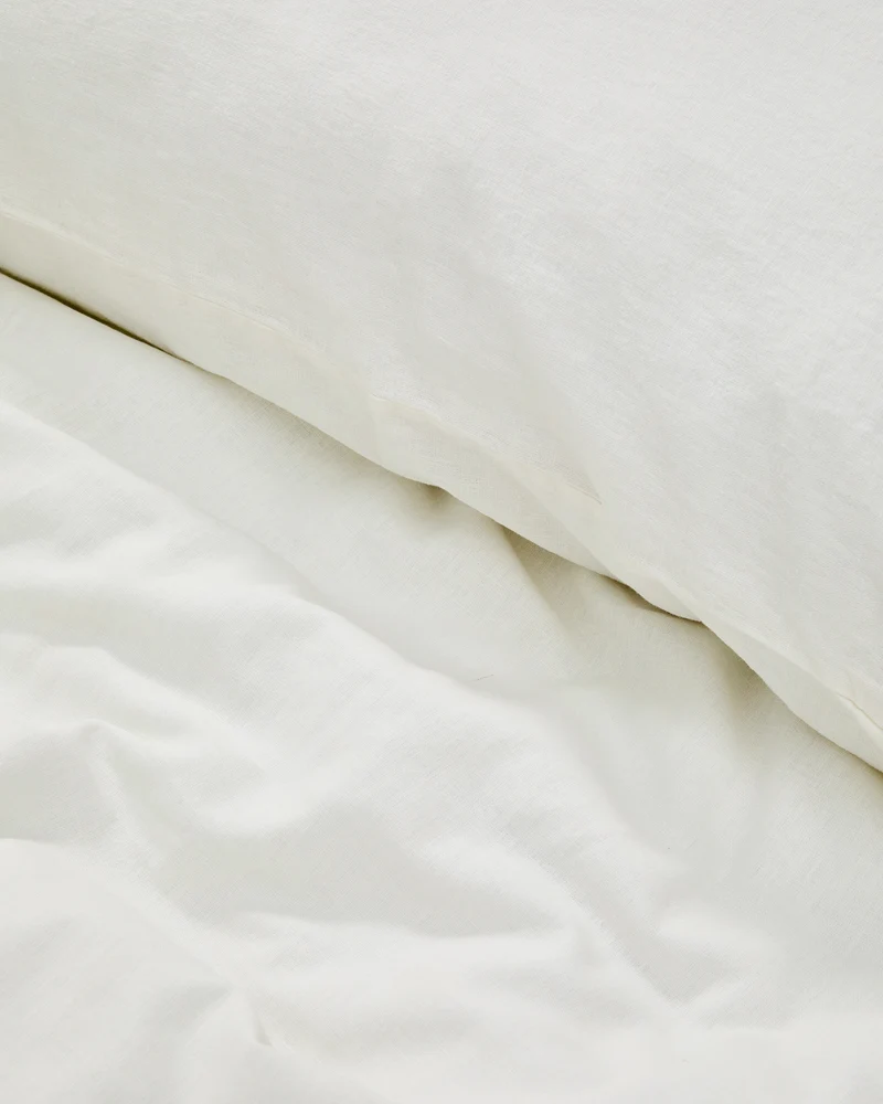 Simmel duvet cover and pillowcase set in ecru