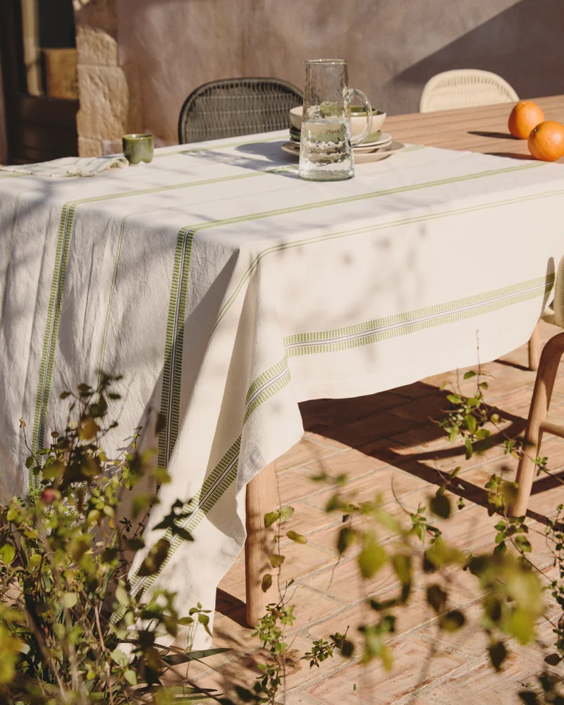 Todila green striped tablecloth 170 x 170cm