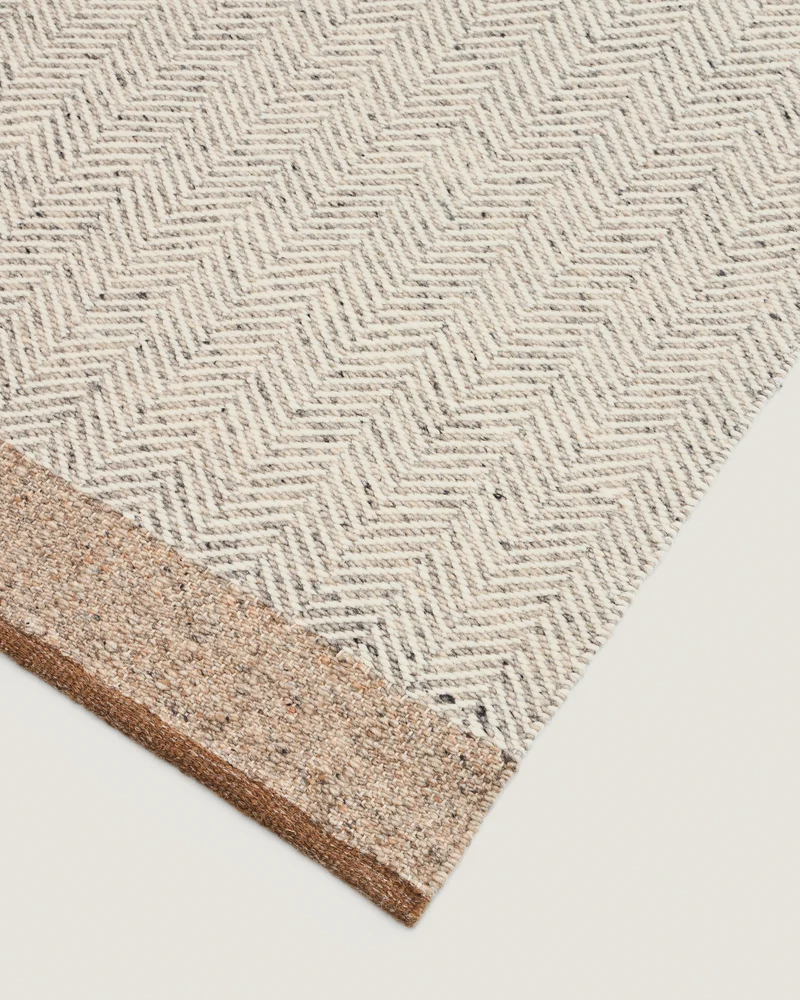 Nifelia beige runner rug