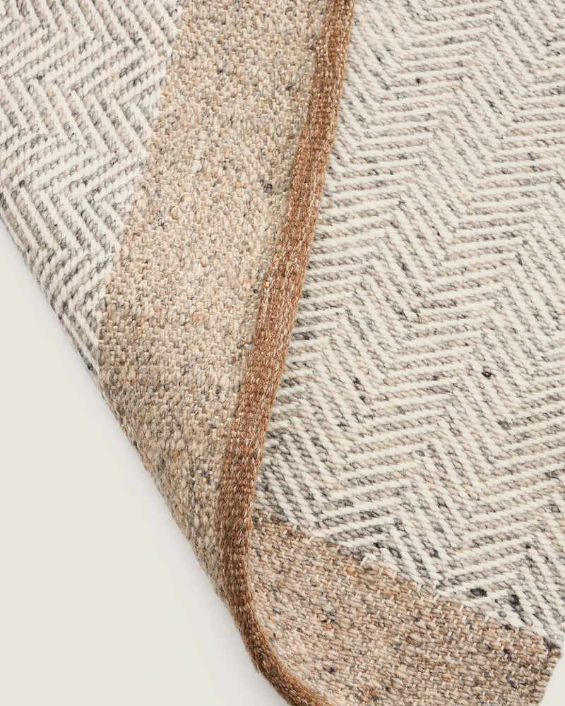 Nifelia beige runner rug