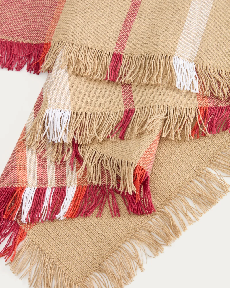 Davia table runner with red stripes 50 x 150cm