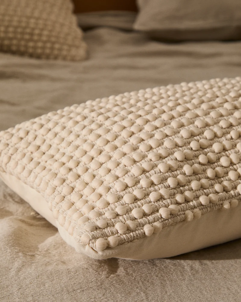 Mascarell white cover 40 x 60 cm