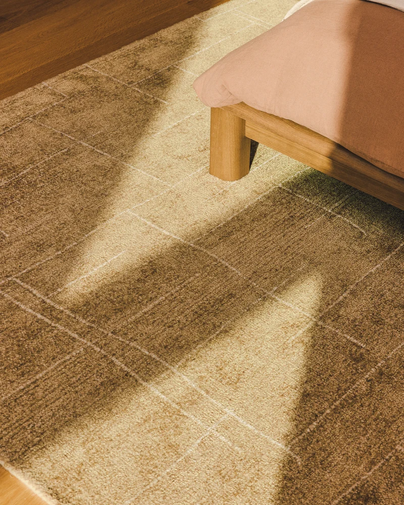 Eloda mustard wool and viscose rug 200 x 300cm
