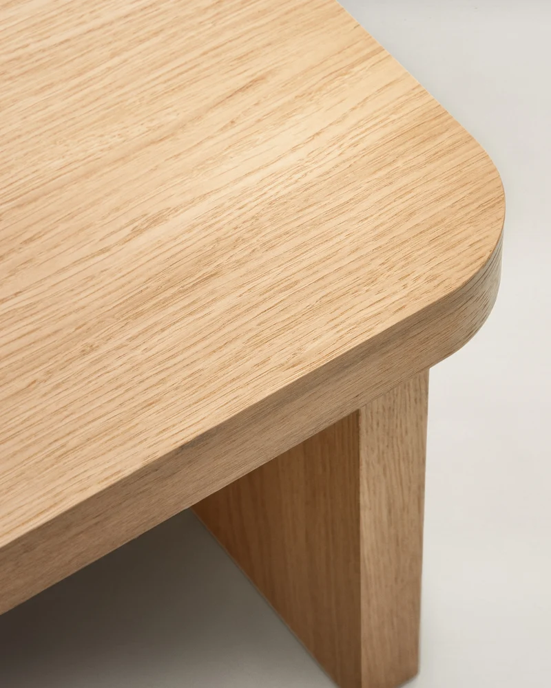 Oaq coffee table