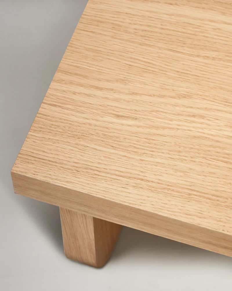 Oaq coffee table