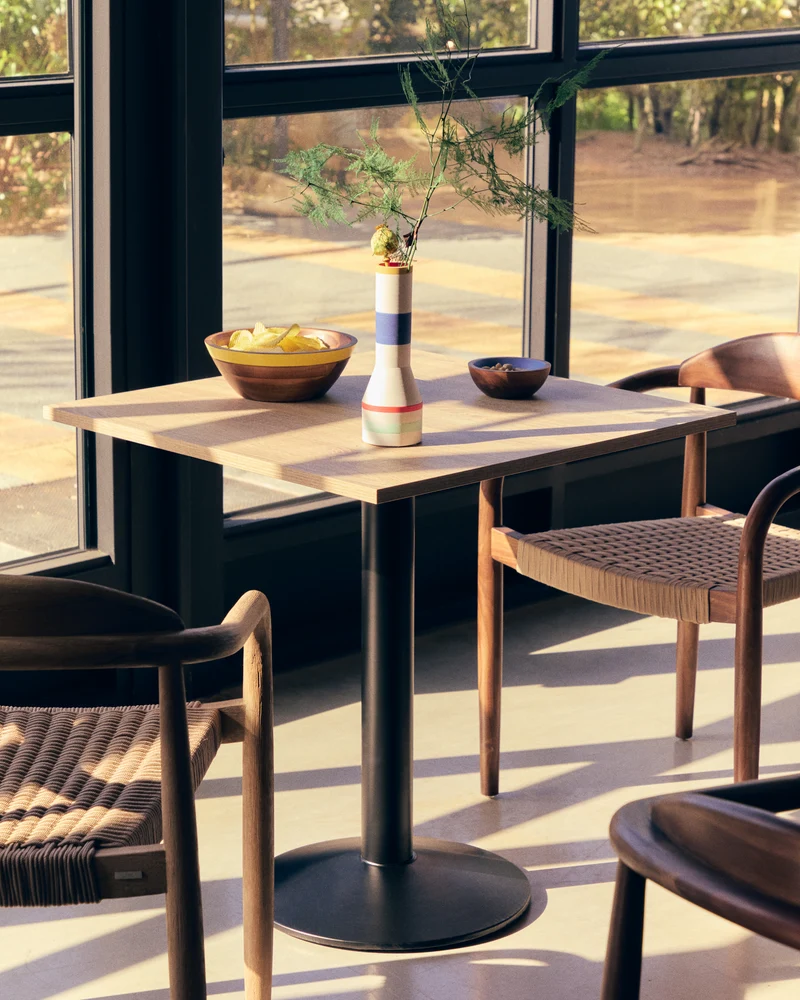 Esilda table